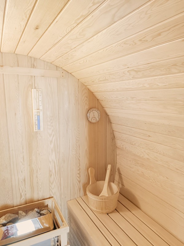 Hemlock Barrel Sauna BS003